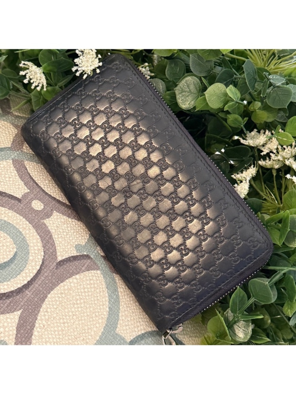 Authentic Gucci Embossed GG Zip Wallet - Picture 2 of 14